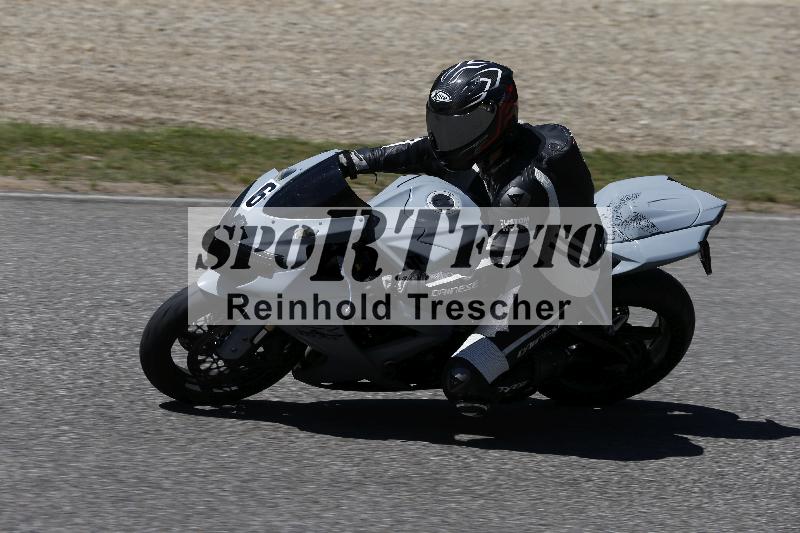 /15 22.05.2026  Plüss Moto Sport  Discover the Bike ADR /Gruppe gruen - Bike 1/6